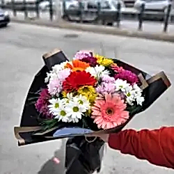 Siyah Paketli Mevsim Buketi